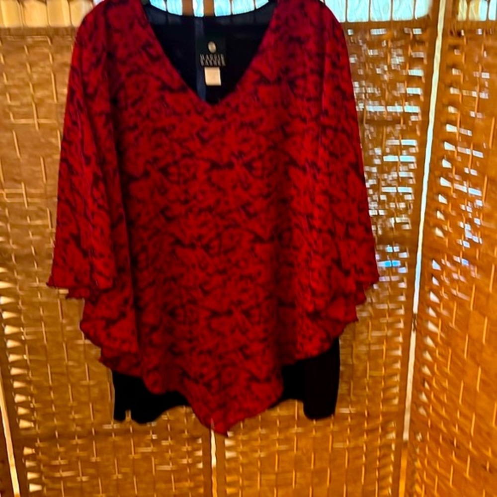 Women’s Batwing/Shawl Type Top by Maggie Barnes